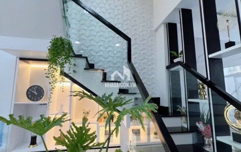 BÁN NHÀ TRUNG TÂM BÌNH THẠNH - Hẻm Xe Hơi Nơ Trang Long, 60m², Full Nội Thất Cao Cấp